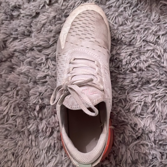 nike air 270s - Picture 4 of 4